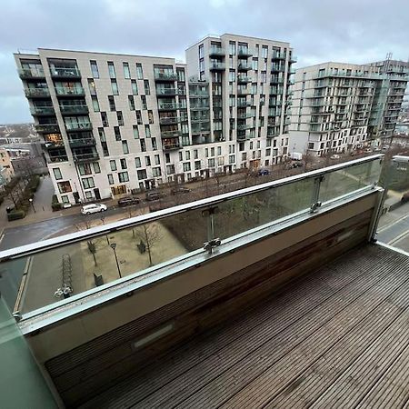 Modern 2 Bed - Olympic Park Stratford Apartment ลอนดอน ภายนอก รูปภาพ